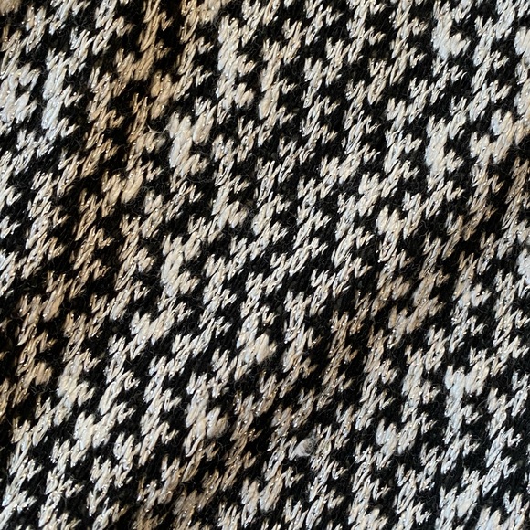 INC Silver Metallic & Black Lightweight Tunic Crewneck Sweater Medium - Picture 4 of 6